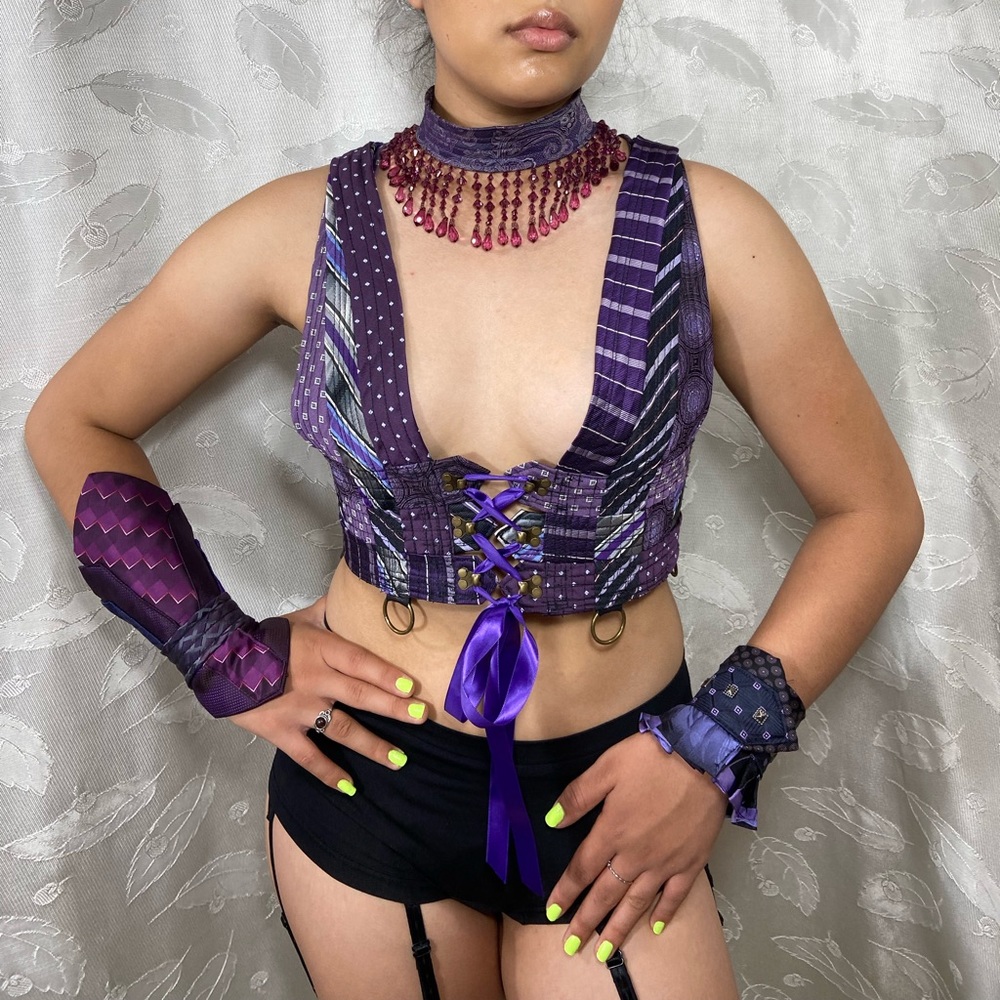 Upcycle’d silk men’s tie sexy Gauntlet